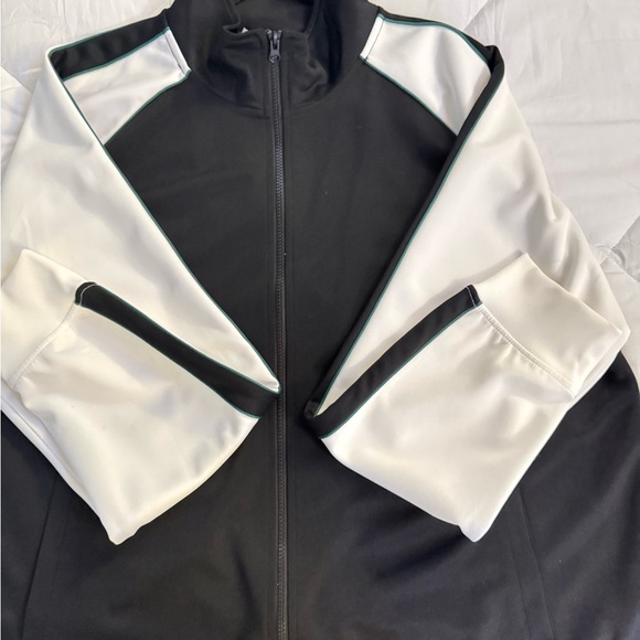 NWOT Original Use Black and White Light Jacket - Picture 7 of 7